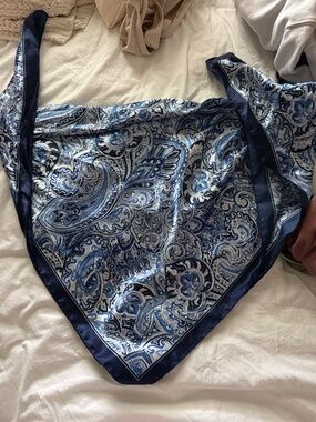 Scarf for shirt or head